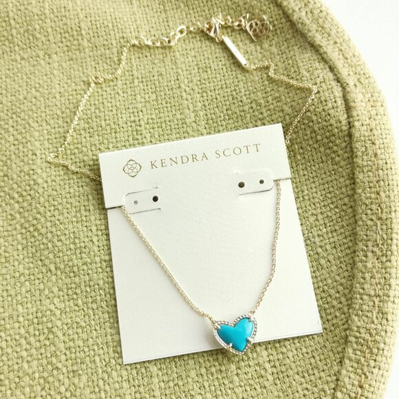 BRAND NEW Kendra Scott Ari Heart Necklace Gold Turquoise - Picture 2 of 3